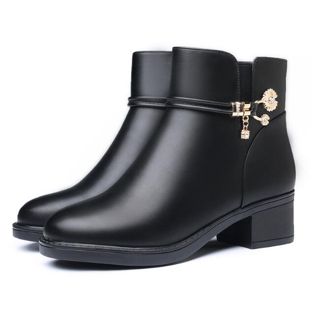 Зимние ботинки из натуральной кожи на танкетке, женские зимние ботинки, женские нескользящие теплые меховые ботильоны, женская повседневная обувь на плоской подошве