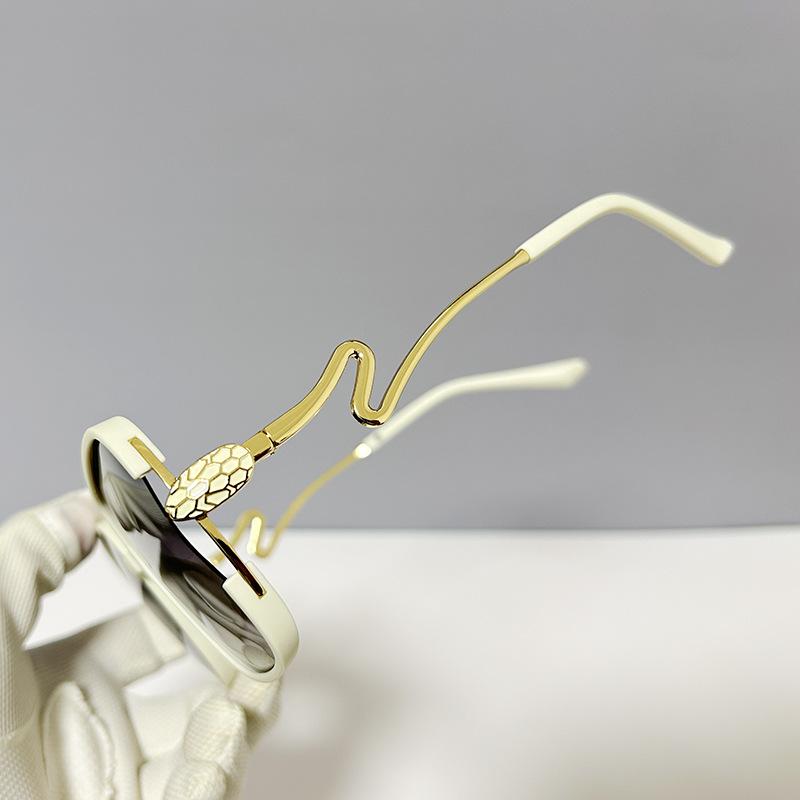 Солнцезащитные очки Белая Змея Повседневные Особенности Загадочная Кобра Солнцезащитные очки с Большой Оправой Ретро Тянущий Ветер Женские Стильные Очки