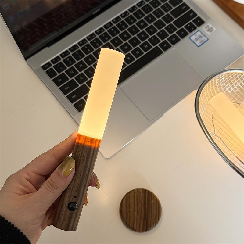 Светодиодная USB ночная лампа Магнитная настенная лампа Кухонный шкаф Гардероб Лампа с датчиком движения Домашняя лестница Комната Прикроватная тумбочка Перемещаемая лампа