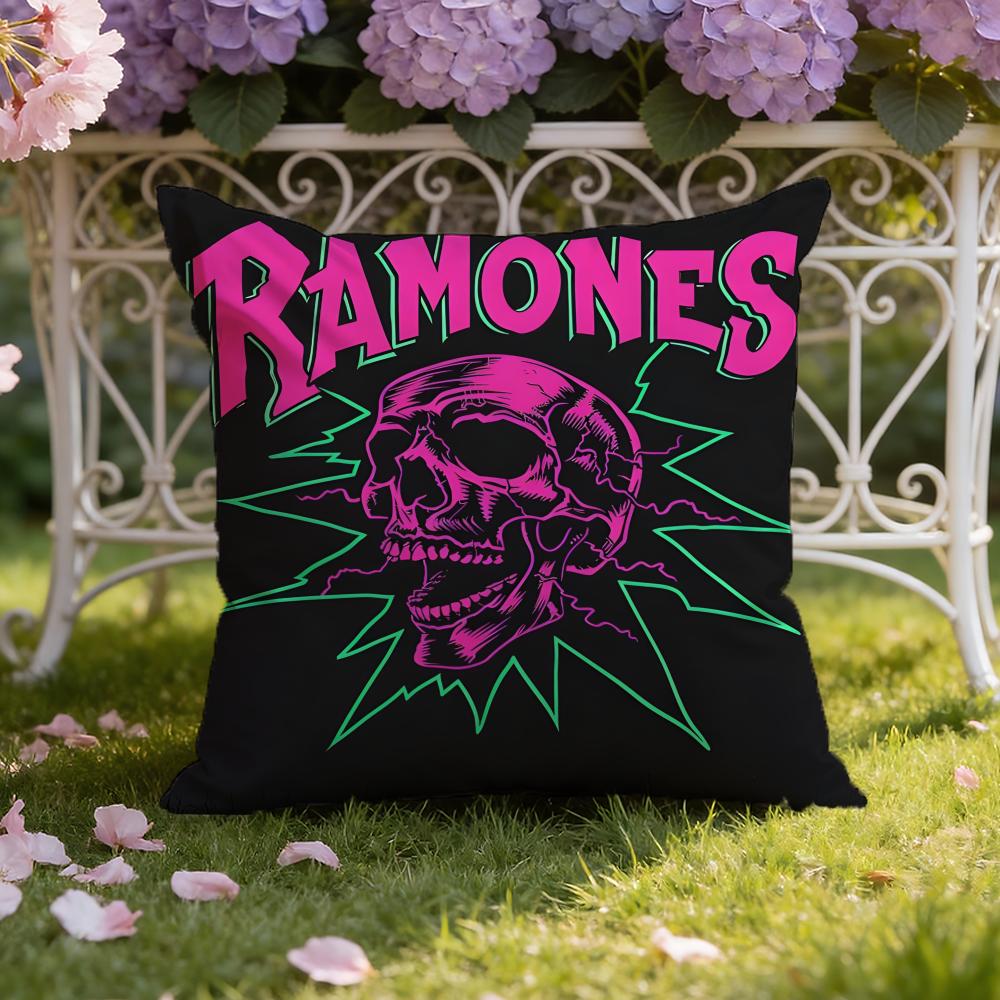 Чехол на подушку R-Ramones Home & Car Dual-Scene: Двусторонняя конструкция для максимального комфорта