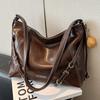 Женская сумка-тоут большой вместимости 2025 новая осенне-зимняя ретро повседневная на плечо сумка для поездок многофункциональный рюкзак