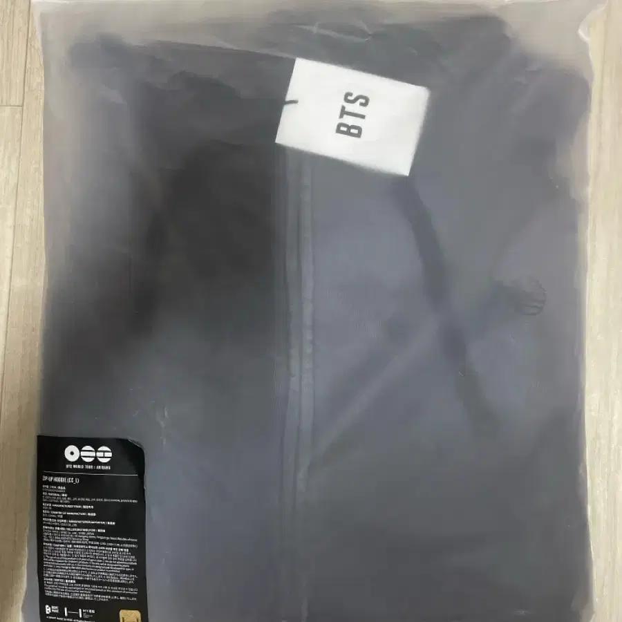BTS Bangtan Zip-up Hoodie Busan Concert Arirang Korea Limited Edition Zip-up Hoodie L