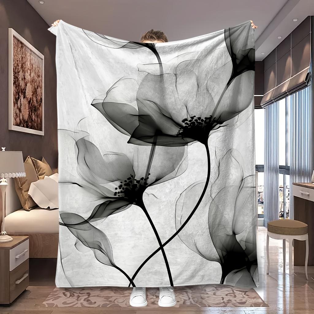 1pc Black White Ink Wash Poppy Flower Sketch Print Flannel Blanket, Soft and Portable, Suitable for Blankets, Kid Bed Covers, Game Room, Living Room a