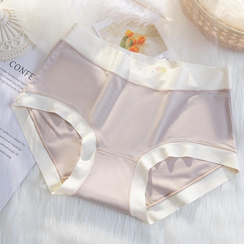 Nude Feeling Series Seamless Lightweight Women's Underwear with Mulberry Silk Crotch Comfortable and Breathable Briefs At The Waist for Women