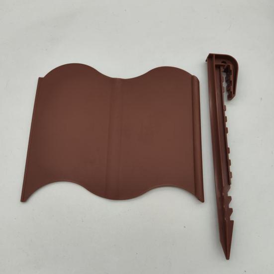 Садовая бордюрная лента Без копки Ландшафтный бордюр Соединяющиеся пластиковые бордюрные панели с колышками для газона, клумбы, забора