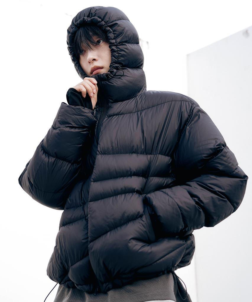 Mimthewardrobe [Koin Seoul X Mimthe] Diagonal Lining Down Jumper_Black