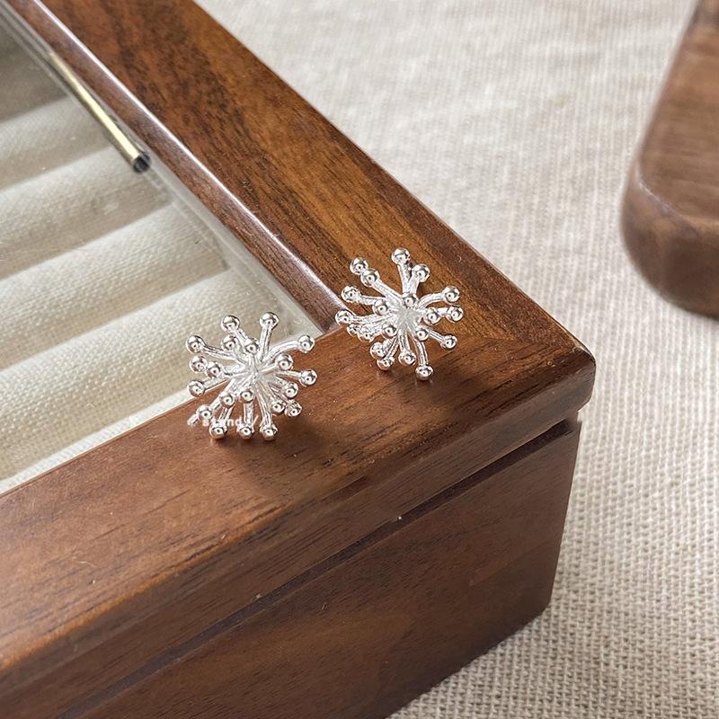 Explosive Fireworks Flower Stud Earrings French Internet Celebrity Same Personalized Earrings Fashion Cold Wind Temperament Earrings Women