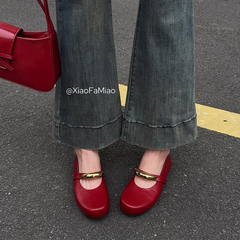 Красные туфли Мэри Джейн с пряжкой и ремешком на щиколотке, весна 2025, новые универсальные туфли на плоской подошве с неглубоким горлом