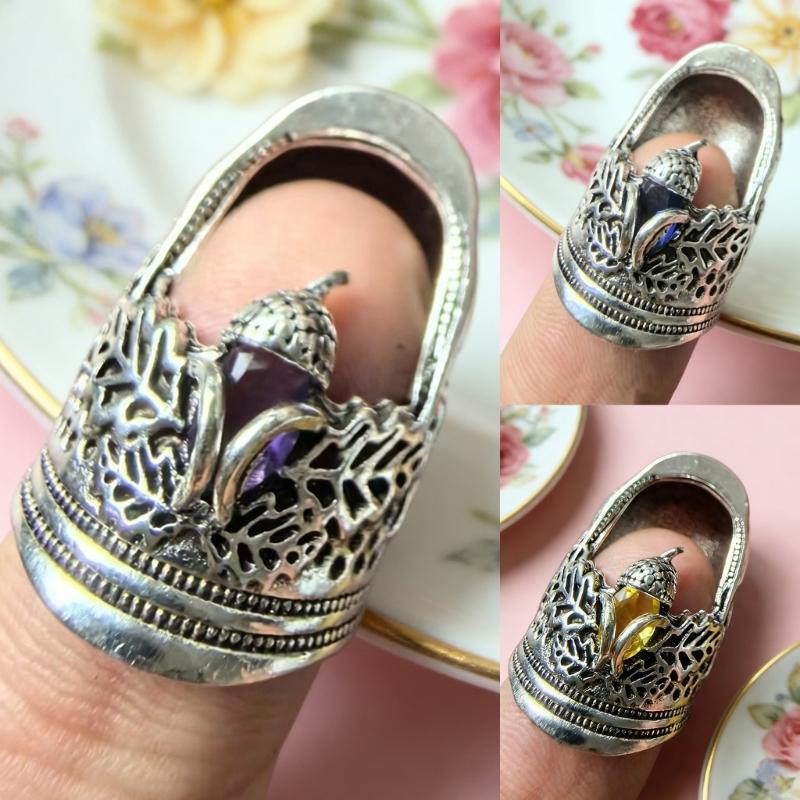 Прочный наперсток из сплава для любителей шитья и рукоделия, предлагающий открытый дизайн, гибкость и удобную посадку