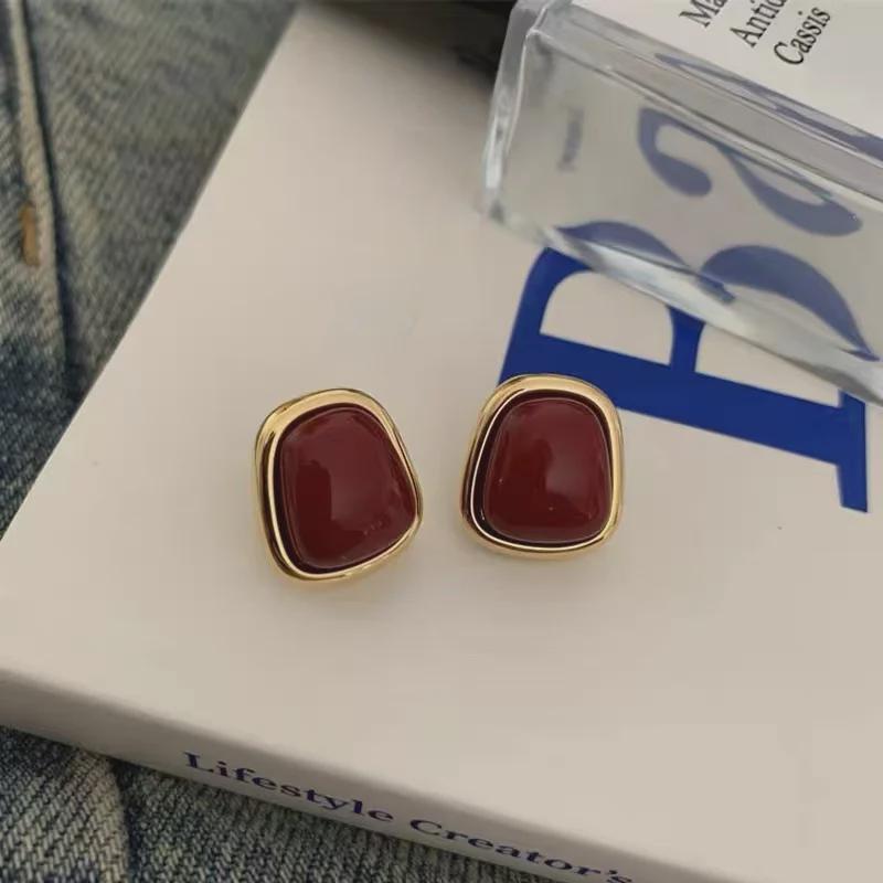 2023 Высококачественные квадратные серьги в стиле ретро во французском стиле для женщин