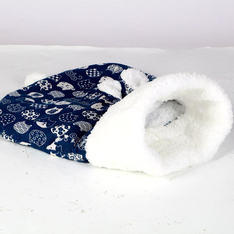 Practical Thickened Cat Sleeping Bag Semi-Closed Winter Soft Cat Bed Cave Warm Comfortable Cat Nest Pet Mat Pet Supplies