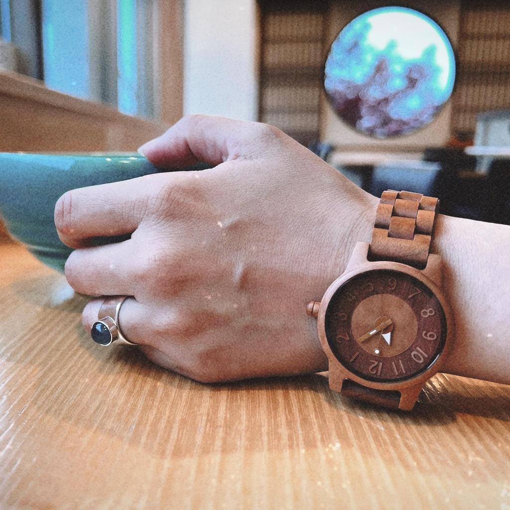 DEMI Wooden stylish pair natural comfortable to environmentally friendly equipped with a Japanese comfortable to comes with a gift wooden box in watch