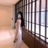 Элегантное белое летнее платье на тонких бретельках с открытой спиной для женщин - Идеально для пляжного отпуска 2026 года