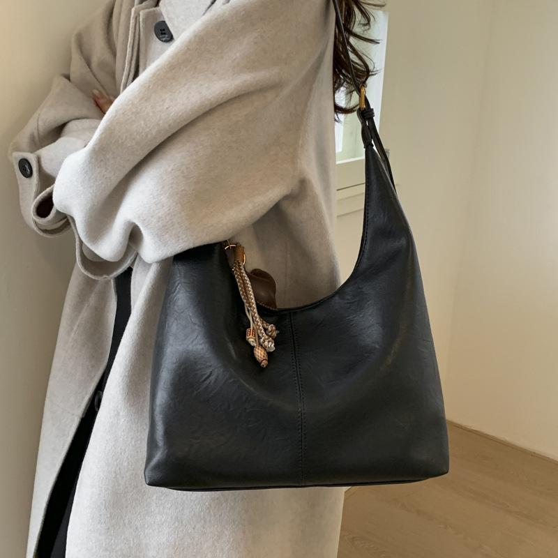 Сумка большой вместимости женская 2025 новая повседневная на плечо кроссбоди модная сумка для занятий для студентки колледжа сумка-тоут для поездок