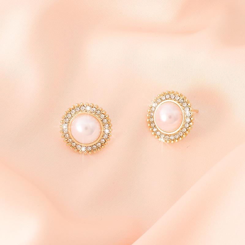 Silver needle stud earrings Pearl earrings Baroque earrings Retro simple style French style