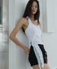 Белый топ-бандо с боковым разрезом и вырезом-«водопад»