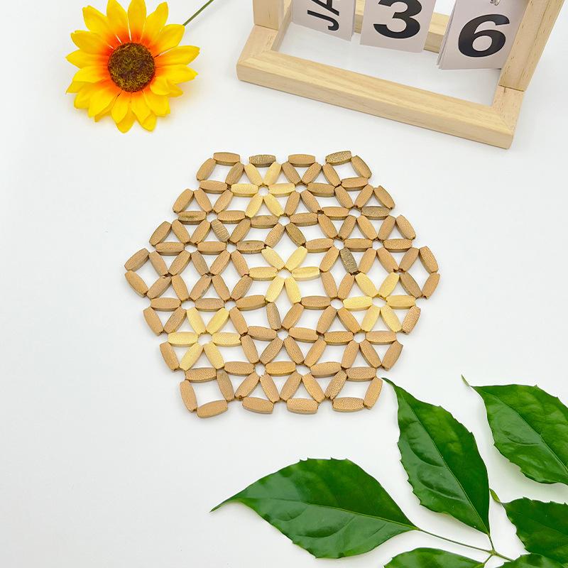 Household bamboo insulation mat, dining table mat, tea cup mat, restaurant kitchen mat, heat-resistant and heat-resistant pot mat