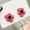 New Trendy Red Flower Women's Stud Earrings Lovely Cute Korean Fashion Black Middle Girls Sweet Ear Jewelry Aretes De Mujer