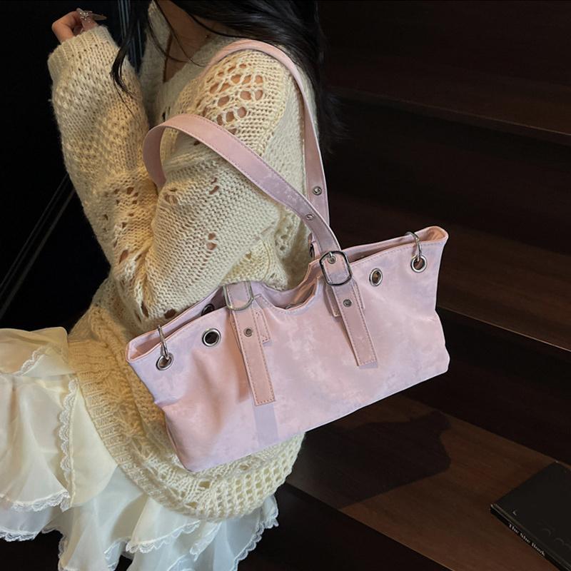 Полая заклепка Пряжка ремня Сумка-тоут через плечо под мышкой Большой вместимости Дизайнерская женская сумка-тоут Модная сумка для поездок на работу Сумка с верхней ручкой CLE