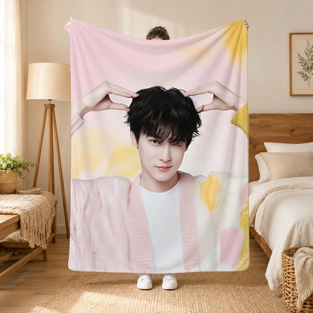 Tian Xu Ning Actor Throw 240g flannel blanket, suitable for sofas, beds, offices, exquisite gift blankets