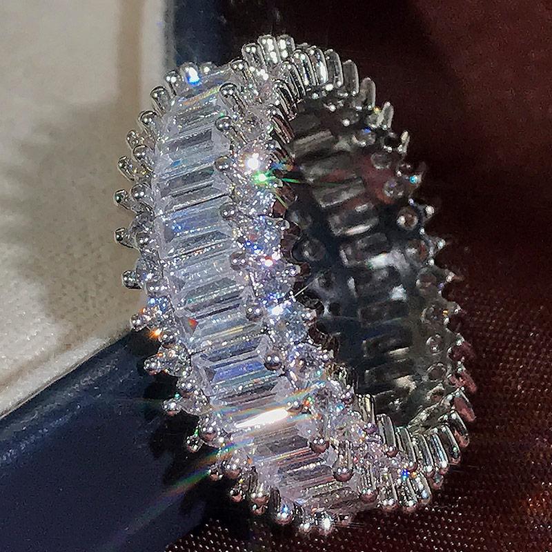 Huitan Trendy Luxury Plated Women Wedding Rings AAA Cubic Zirconie Ослепительное Кольцо Обещания Помолвка Свадебные Украшения