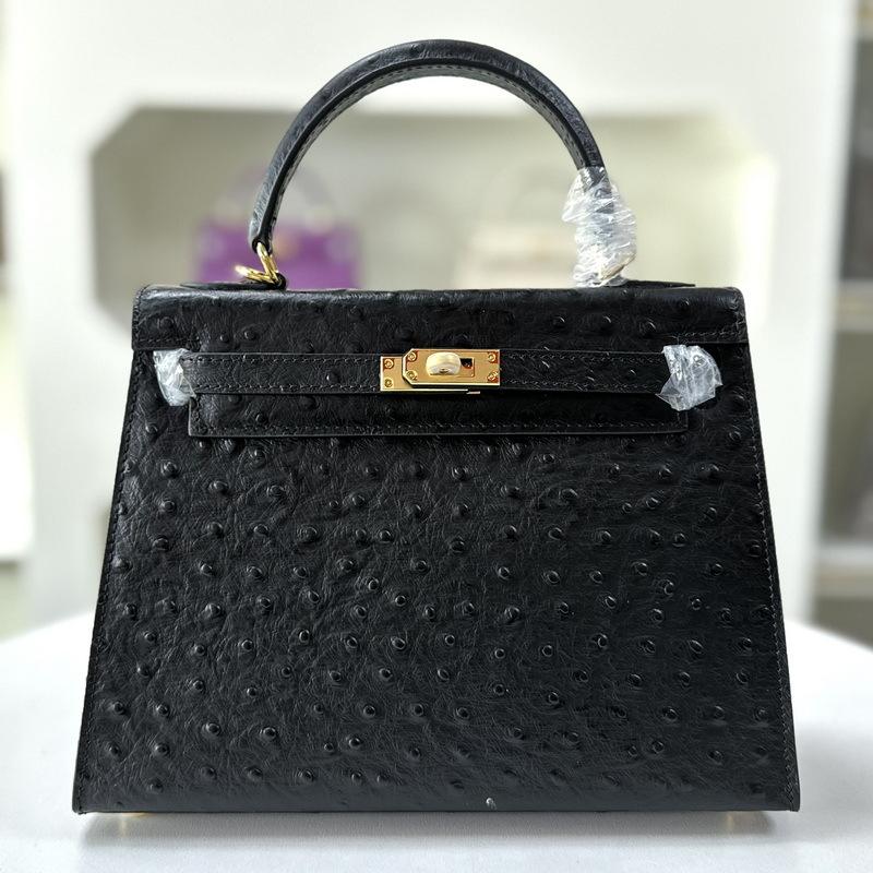 Сумка с узором под страуса первого и второго поколения