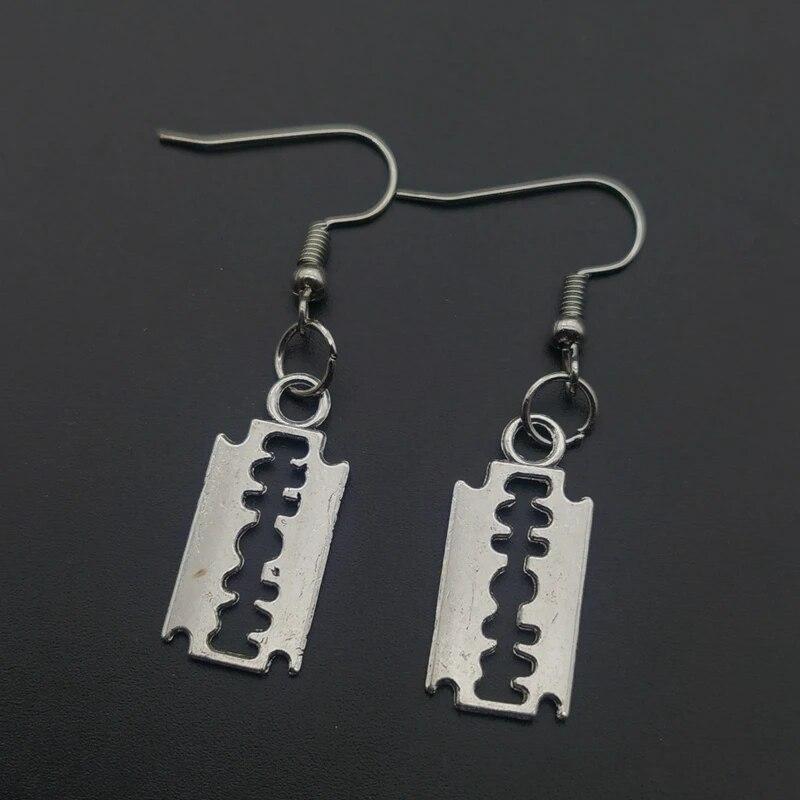 Забавные серьги-лезвия в стиле готический панк для мужчин и женщин, серьги-лезвия в стиле рок-бритвы для девочек, 90-е годы, гранж, арос, эстетические аксессуары, ювелирные изделия