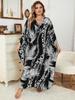 EDOLYNSA Black Kaftan Women's Hot Selling Long Dress Robe Chinese Knot Auspicious Knot V-neck Beach Wear Batwing Sleeve Homewear Q1297