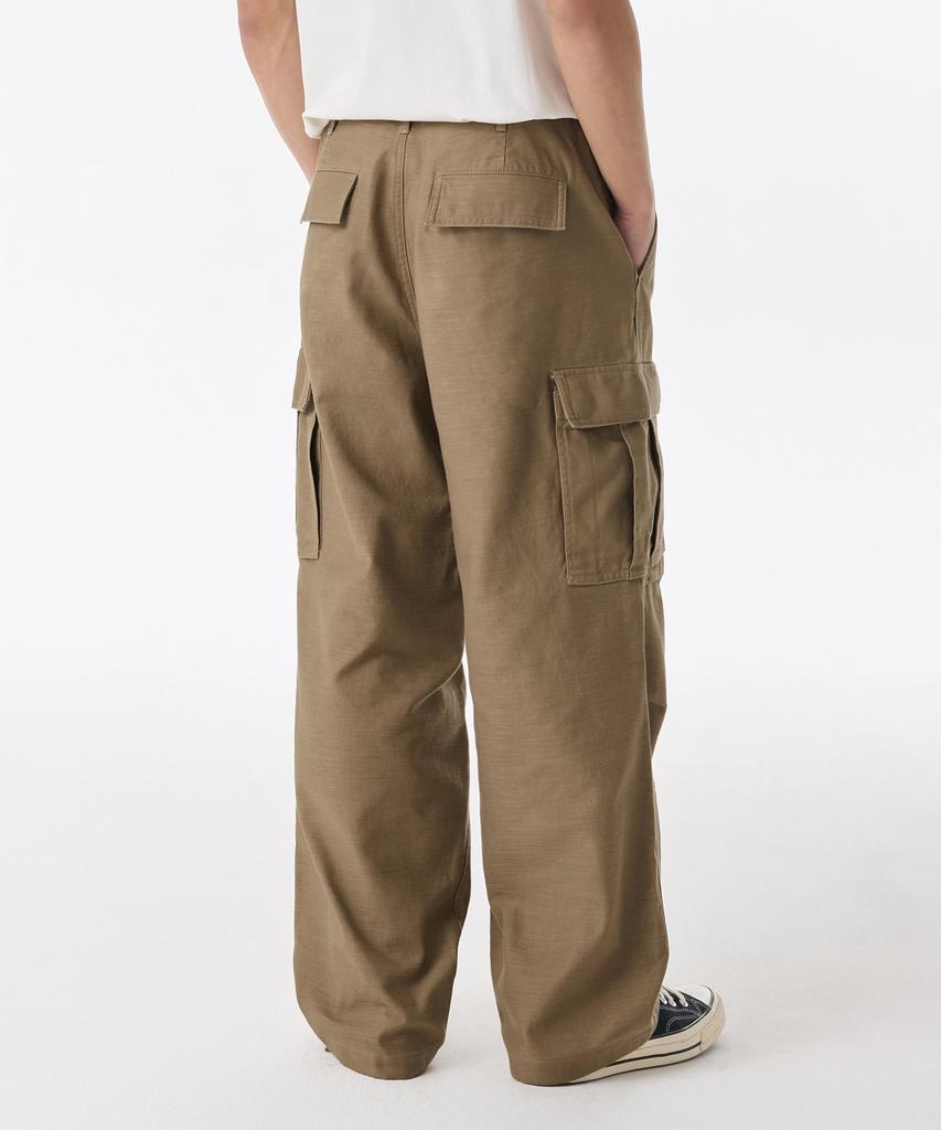 MUSINSA STANDARD Back Satin Parachute Cargo Pants [Sand Beige]