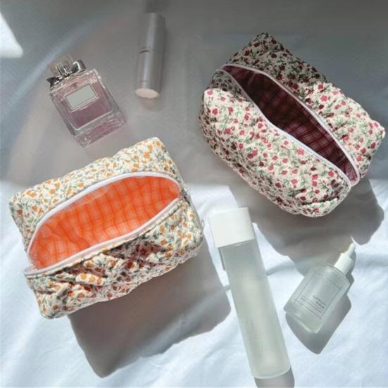 Косметичка Стильный дорожный органайзер для ухода за кожей с цветочным принтом, гладкая молния, легкий доступ, портативная модная косметичка