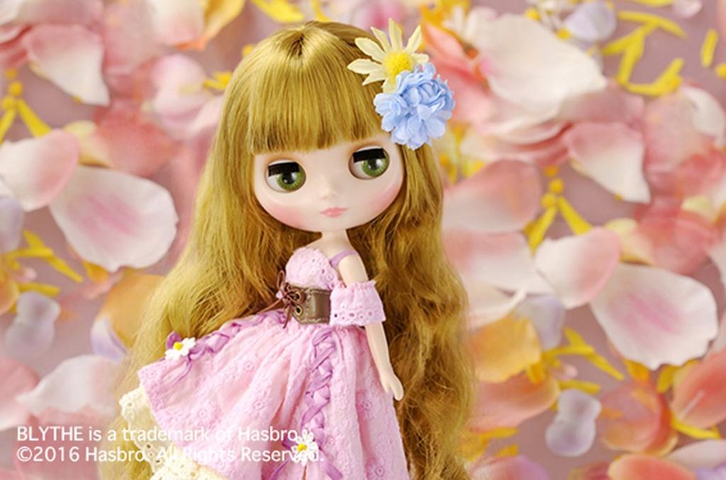 Midi Blythe Shop Limited Doll Rampion of the Valley