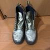 Б/у Др. Ботинки Dr. Martens Серебряные тисненые 8 шнурков 39. Мартенс