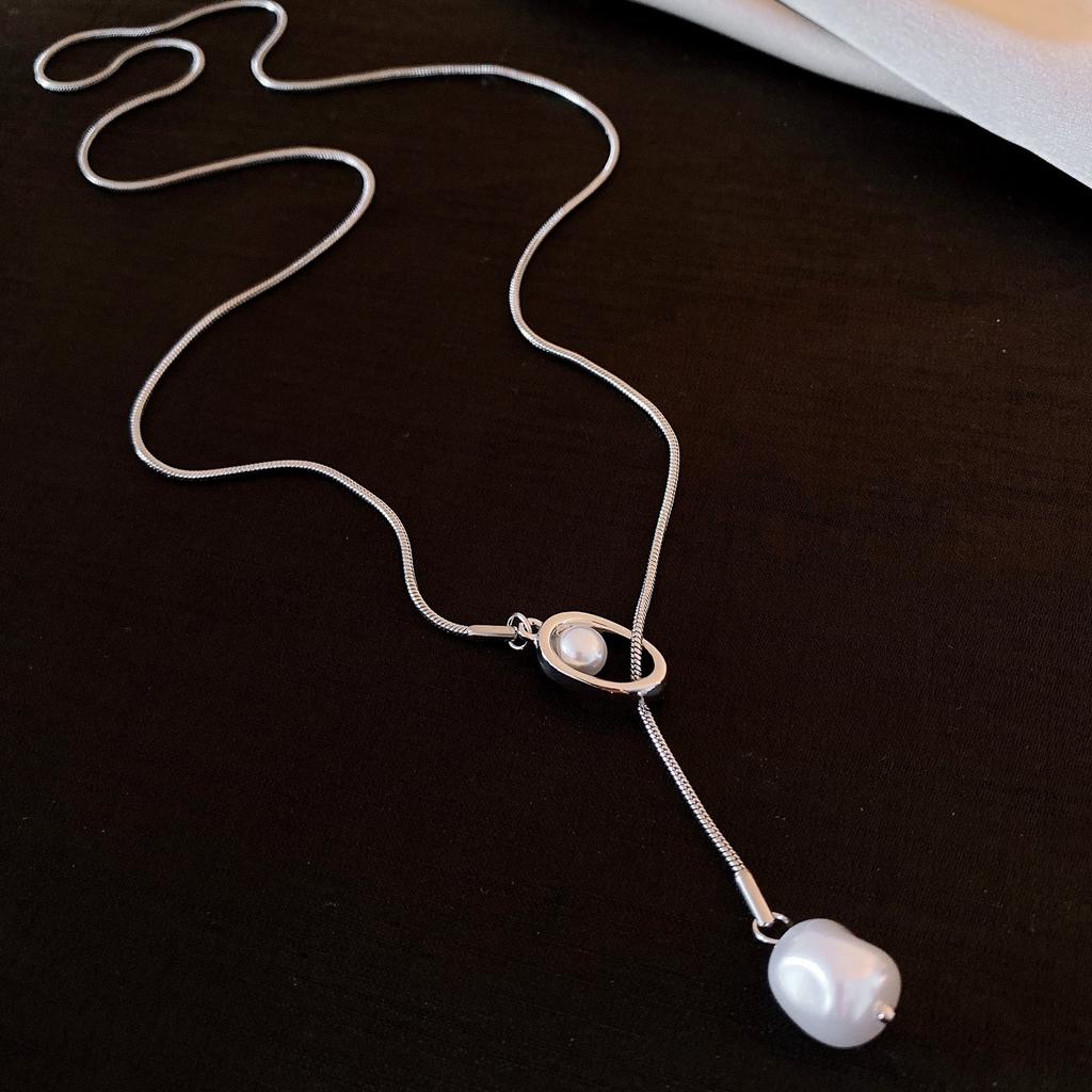 Y-shaped Imitation Pearl Pendant Necklaces Irregular Cross Knotted Neck Chain for Women Suit Shirt Overcoat Jewelry Ornament K