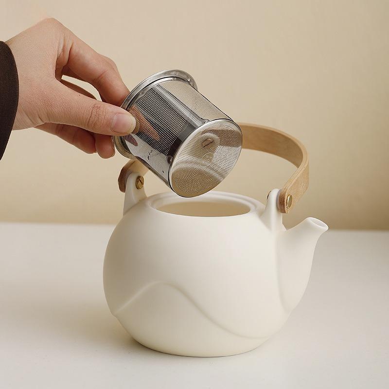 Modern Chinese Tea Set, 600ml Ceramic Beam Teapot with Stainless Steel Infuser and 6 Cups, Bamboo Handle Matte Teapots Hot Tea for Home Party