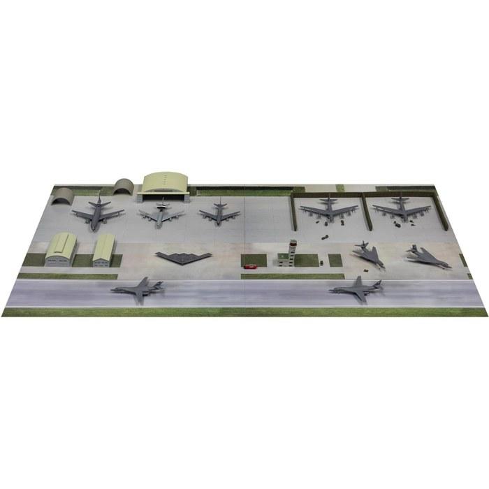 Pit Road 1/700 SPS Series US Andersen Air Force Base (Guam, 2000s) Plastic Model SPS37 (Diorama) Molded Color