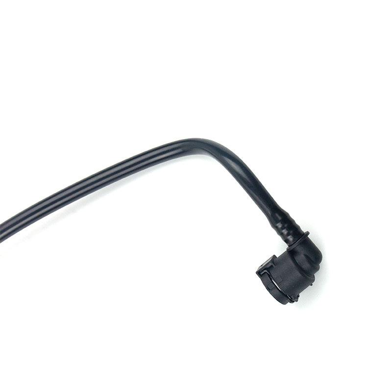 17128570061 Car Accessories Coolant Hose Return Line For BMW M2 435i F20 F22 F23 F30, 3.0L 2979CC L6 Auxiliary Kettle Pipe