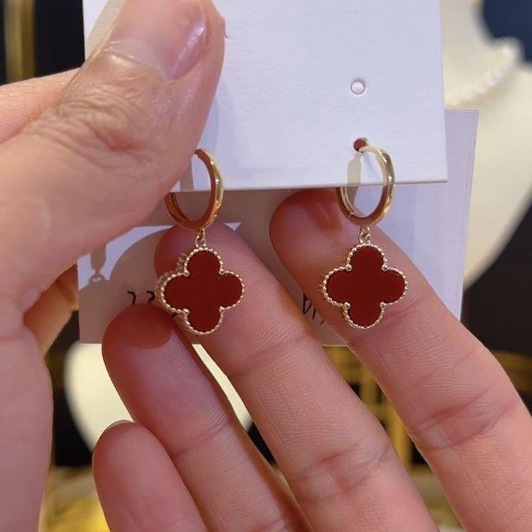 Red Four-Leaf Clover Earrings Buckle Niche Lightweight Luxury Versatile Design Earrings Net Red Temperament Women's Earrings