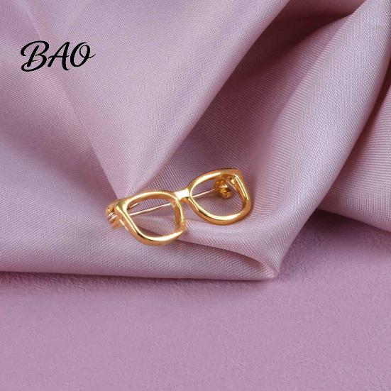 Casual Lapel Pins Alloy Glasses Brooch for Men Women, Eyeglasses Shape Versatile Outfits Accessory Pin, Decorative Suits Shirts Sweaters Collar Pin