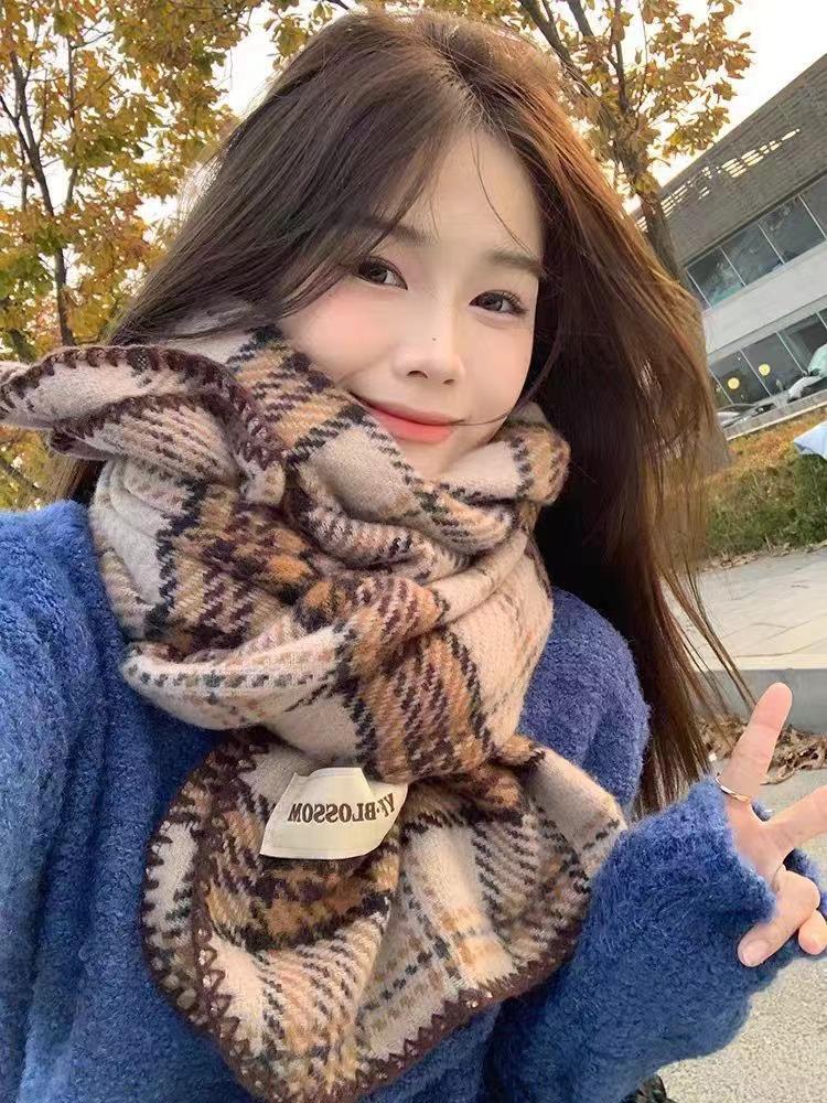 New New Year's red plaid imitation cashmere hemming scarf for women, warm in winter, high-end shawl, thick scarf for students