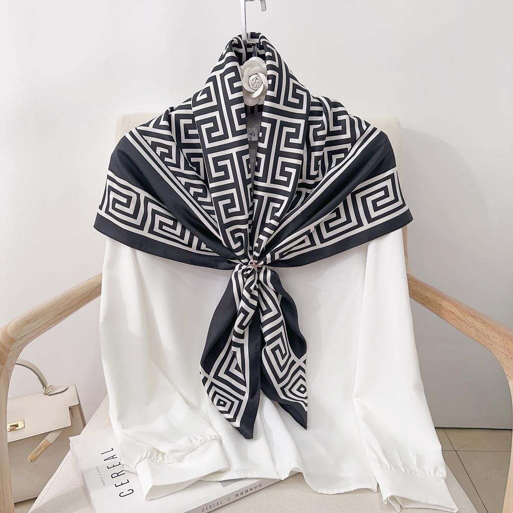 90CM Four Seasons Square Large Square Scarf Luxury Decorative Shirt Professional Headscarf Hairband Sunscreen Headscarf