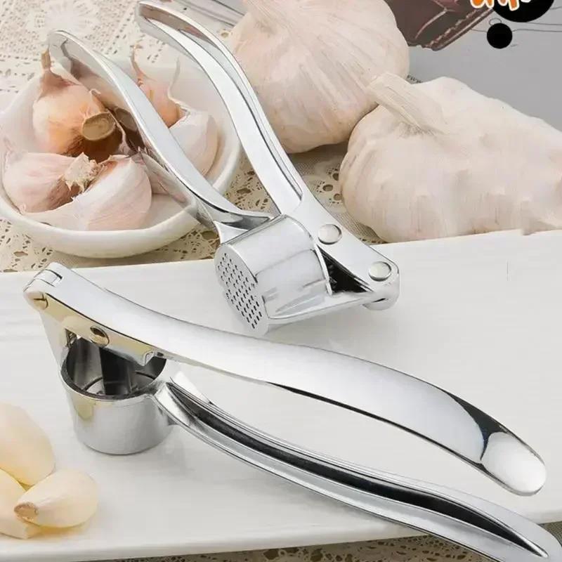 Manual Stainless Steel Garlic Press Kitchen Gadget for Home Perfect for Garlic Paste Ginger Mince Must-Have Kitchen Accessory