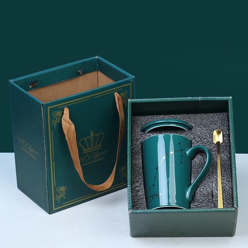 Керамическая кофейная кружка, набор посуды «Созвездие» с крышкой, золотая ложка, креативные чашки со знаком зодиака, подарки на день рождения для мужчин и женщин