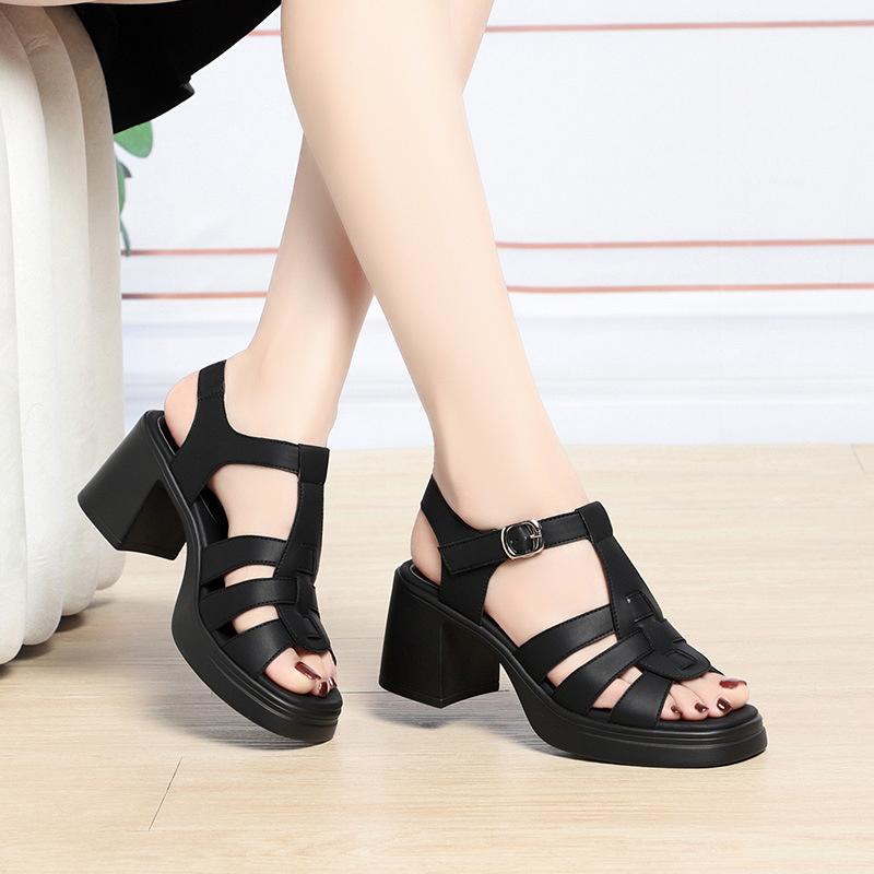 Босоножки на толстом каблуке Летняя обувь на мягкой подошве для женщин Водонепроницаемая платформа Толстая подошва Обувь на высоком каблуке С открытым носком Римские сандалии