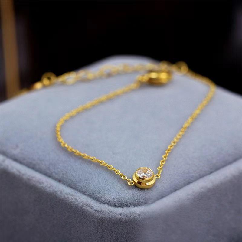 Женский модный браслет из титановой стали: Элегантный японский и корейский дизайн, Нержавеющая сталь с защитой от выцветания, Универсальные ювелирные изделия.