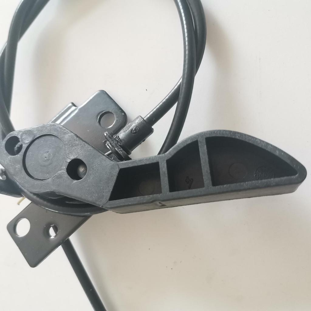 Hood Latch Cable Clip for BMW F25/F26 (51237218568)