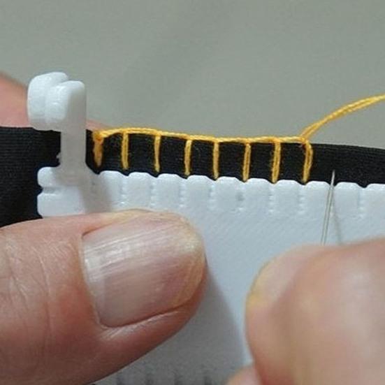 Edge Stitch Guide Edge Stitch Lock And Sewing Gauge Clip-on Sewing Tool Beginner Seam Ruler Stitch Gauge for Quilting Hemming Straight Stitch Lines