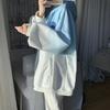 Мужской свитер-кардиган с капюшоном и градиентом — тренд осени 2021 года