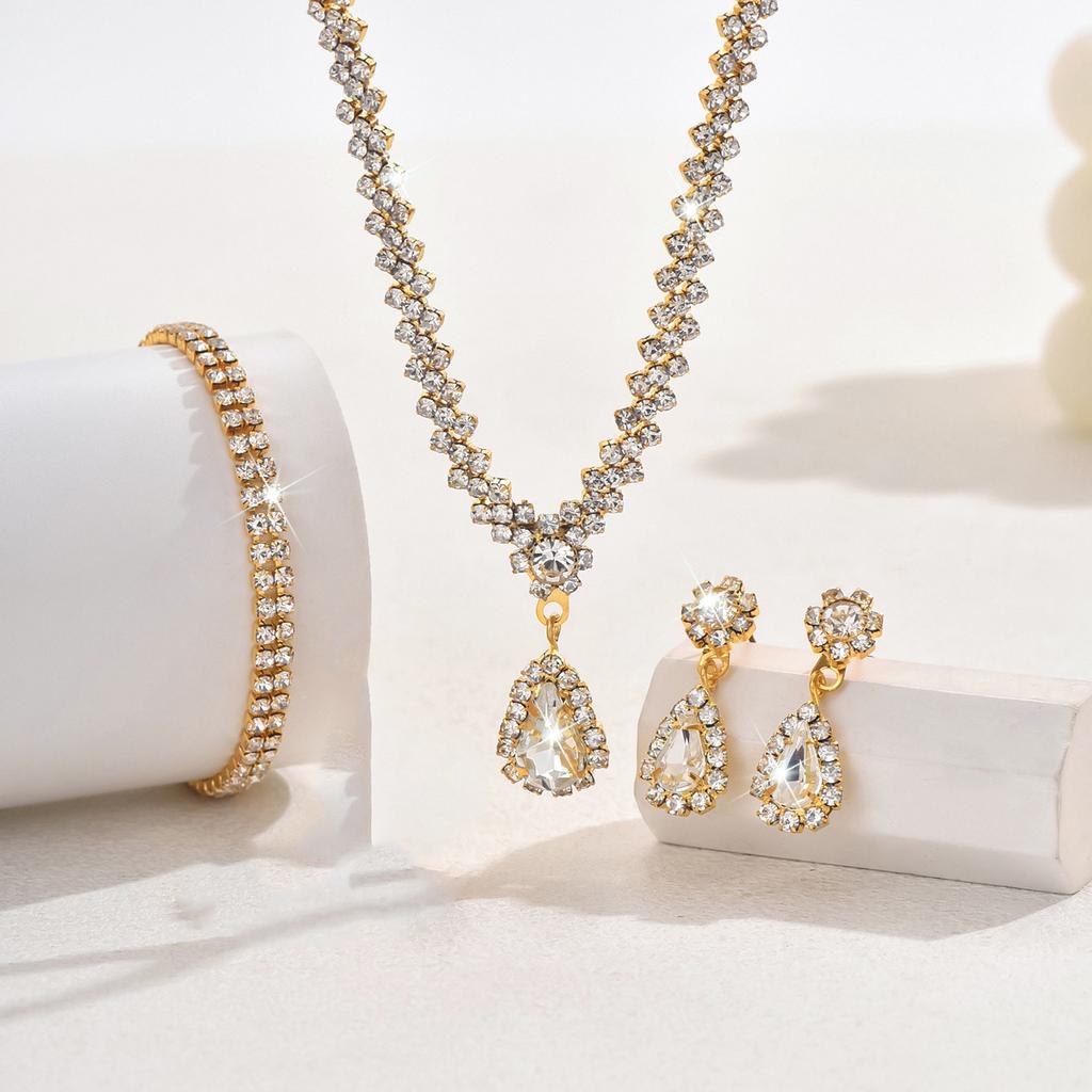 New Jewelry Metal Diamond Necklace Earrings Two-piece Wedding Bride Jewelry Set Combination