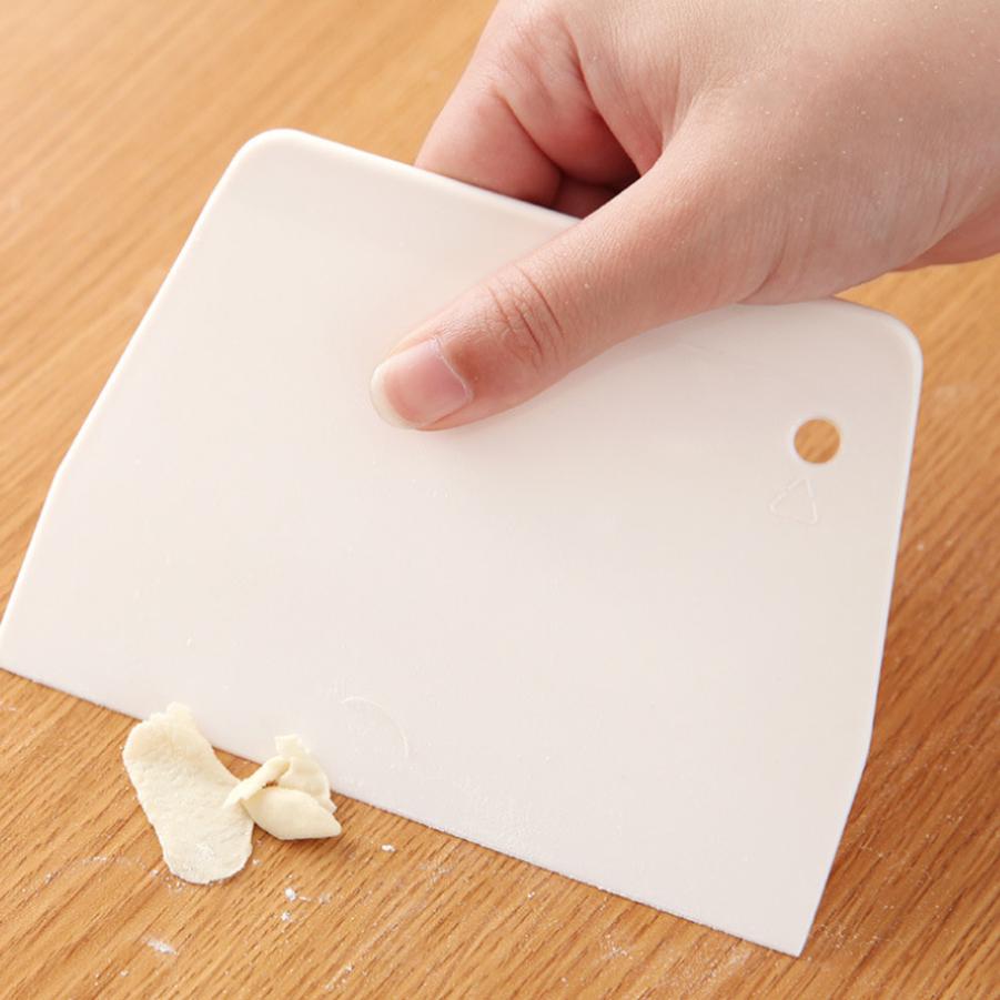 Силиконовый нож для теста