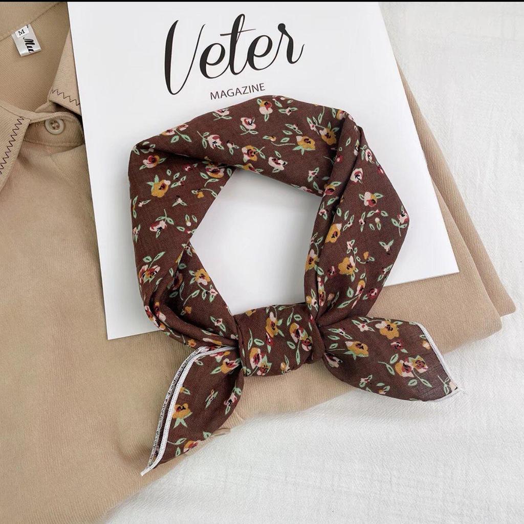 Retro Green Floral Small Silk Scarf - Korean Style Women's Versatile Autumn/Spring Accessory, Thin Square for Neck or Headband